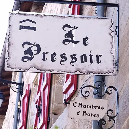 Le Pressoir D'hotes Frühstückspension Cardaillac