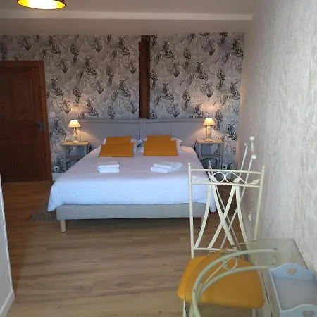 Le Pressoir D'hotes Frühstückspension Cardaillac