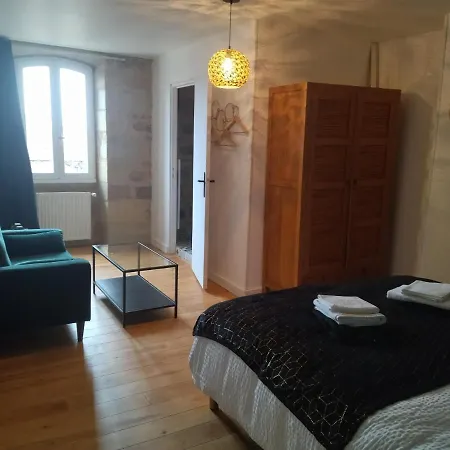 Le Pressoir D'hotes Frühstückspension Cardaillac